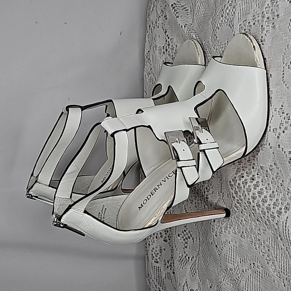 Modern Vice Rio white open toe strappy zip up back stiletto heels sz 8.5